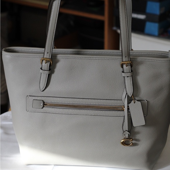 Coach women’s pebble leather Taylor medium tote - Picture 3 of 9